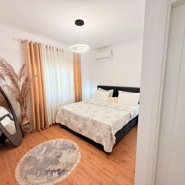 Citrus Garden, готель у місті Берат