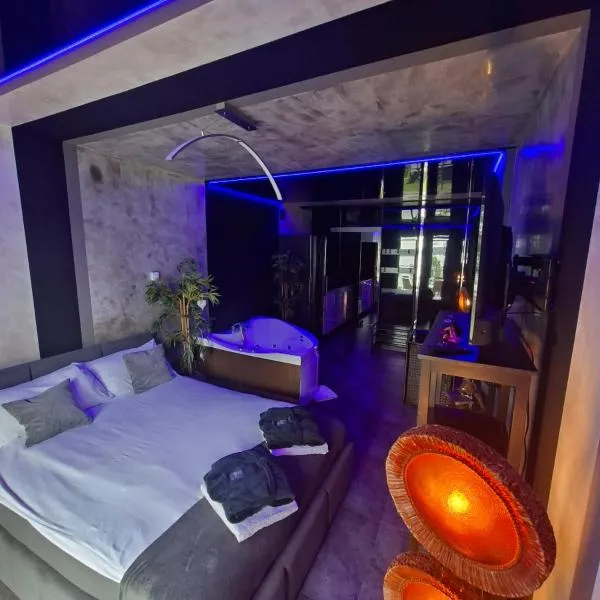 SECRET LOVE studio, hotel di Ełk