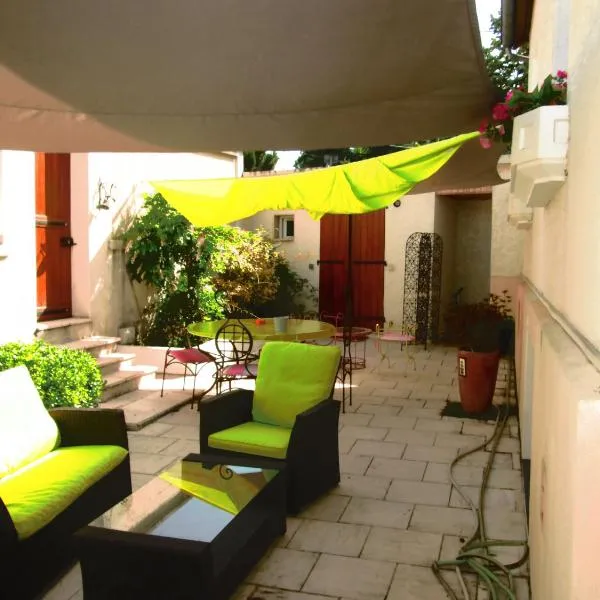 La Pause، فندق في Craponne