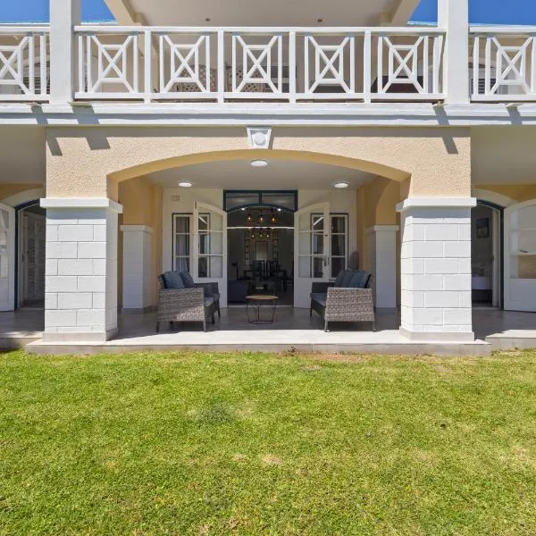 9 Montego Bay Caribbean Estates, готель у місті Порт-Едвард