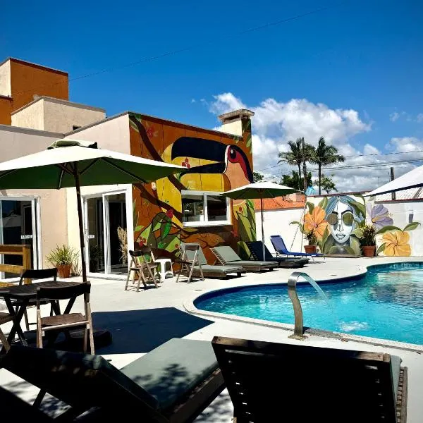 Pousada Pássaros Park – hotel w mieście Itapoá