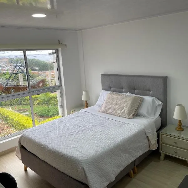 Habitaciónes Casa Holiday Fusa, готель у місті Фусаґасуґа