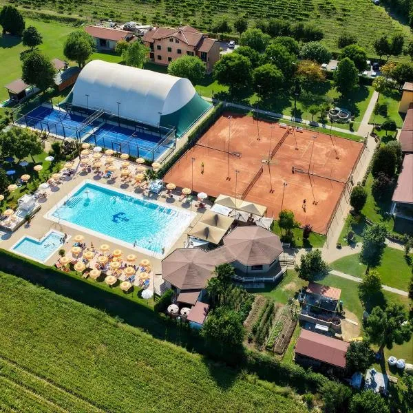 Ancora Sport Resort Hotel, hotel em Meolo