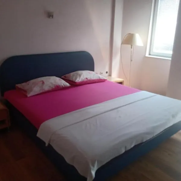 Sokak, Hotel in Struga