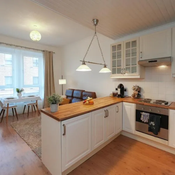 Central 1-bed flat - Walk to shops, pubs and station, hotelli kohteessa Saltcoats