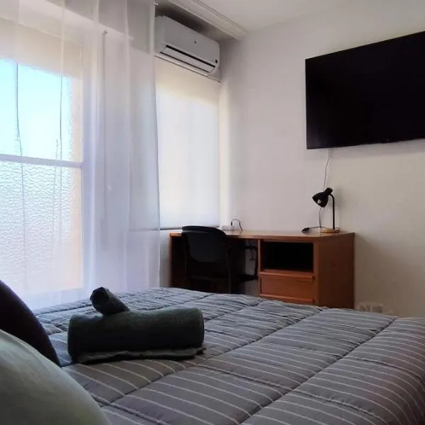 Alojamiento Rocinante Alcantarilla, hotel di Alcantarilla