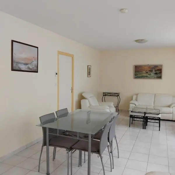 Roz Aon, hotel Châteauneuf-du-Faou-ban