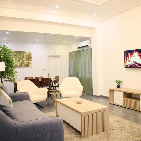 Appartement Moderne Centre ville BZV – hotel w mieście Brazzaville