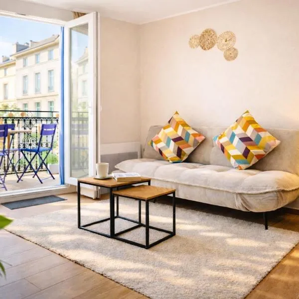 Le Cosy Bruey - Charme Provençal - Centre Historique - Balcon & Patio, hotel v destinácii Orange