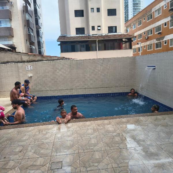 Apartamento familiar, com estacionamento próprio e piscina - Foto 4