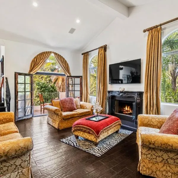 Hillside Retreat Near Universal Studios & Hollywood Sign, hotel di Los Angeles