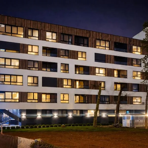 Muki Park Lake, hotel di Tuzla