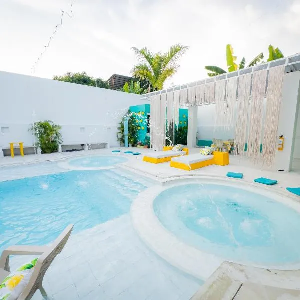 La Puerta del Ángel LOW COST, hotel em Ricaurte