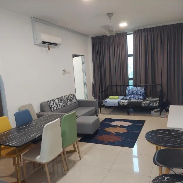 Homestay Vista Alam 2 Rooms Shah Alam City Centre Near SACC PKNS UITM AVISENA HOSPITAL By Haideen-S2, hotel in Shah Alam