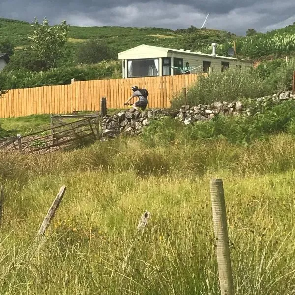 Cruachan View Caravan Farm stay, hotel v mestu Oban