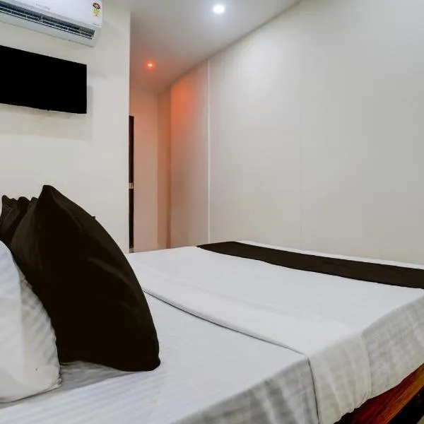 Hotel O Elegance Inn، فندق في Virār