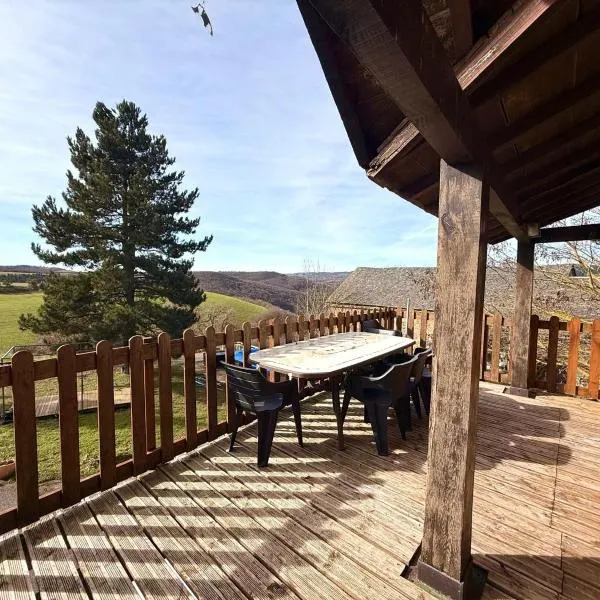 Le grand gîte, отель в городе Saint-Beauzély