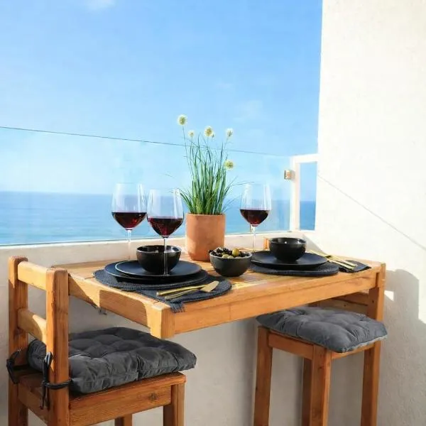 Ocean view sunset apartment in the heart of Rabat, Hotel in Rabat