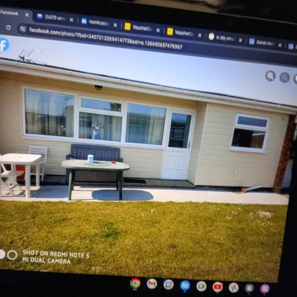477 California Sands Chalets, хотел в Scratby