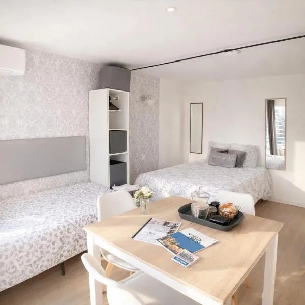 Le Clos Lassagne - Clim, Terrasse privative, Petit déjeuner - Lyon Sud Brignais, hotel v mestu Brignais