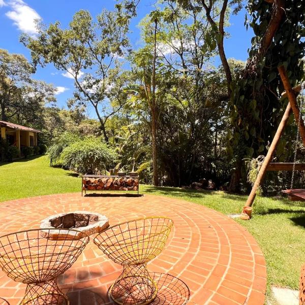 Piscina Aquecida, 5 Suítes, Ampla Área Externa e Trilha até o Ribeirão - Foto 3