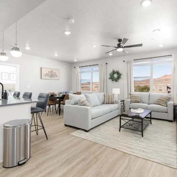 Resort Condo with Lazy River, Zion & Sand Hollow, hotel v destinácii Hurricane
