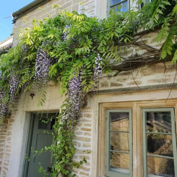 Lamb Cottage Bed and Breakfast, Hotel in Box