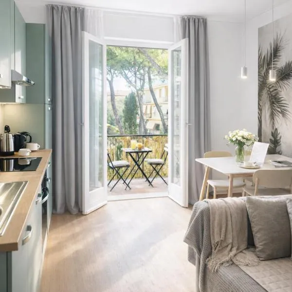 ELIOS LIVING - Parcheggio Privato, Vicino al centro, 200m dal Mare, hotel v destinaci Bordighera