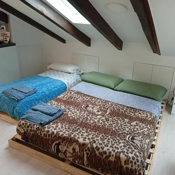 Viesnīca studio apartment in the center of Milan under the stars Milānā