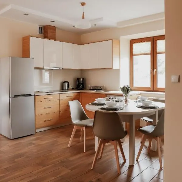 UP ROOMS II - Targi Domek, hotel a Kielce