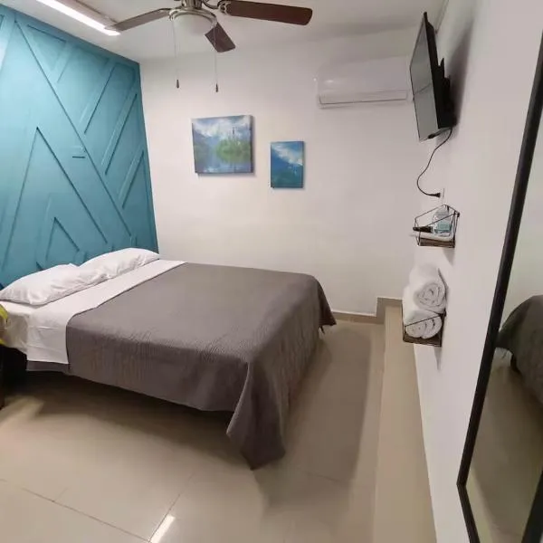 Habitacion, ξενοδοχείο σε Monterrey
