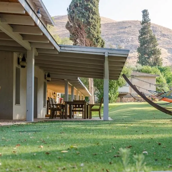 Bait Alfa Kibbutz Country Lodging, hotelli kohteessa Nir Dawid