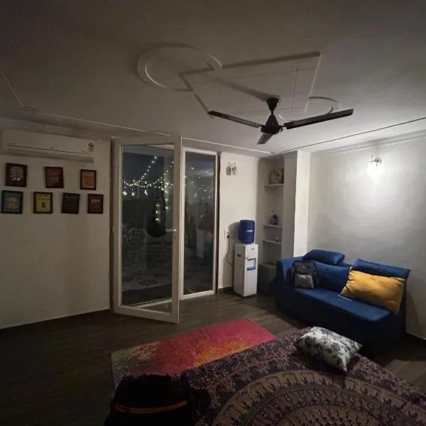 Gurgaon 21 Tonic & Twinkle, хотел в Гургаон