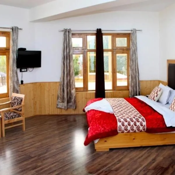 Glacier View Guest House, hotel in Leh