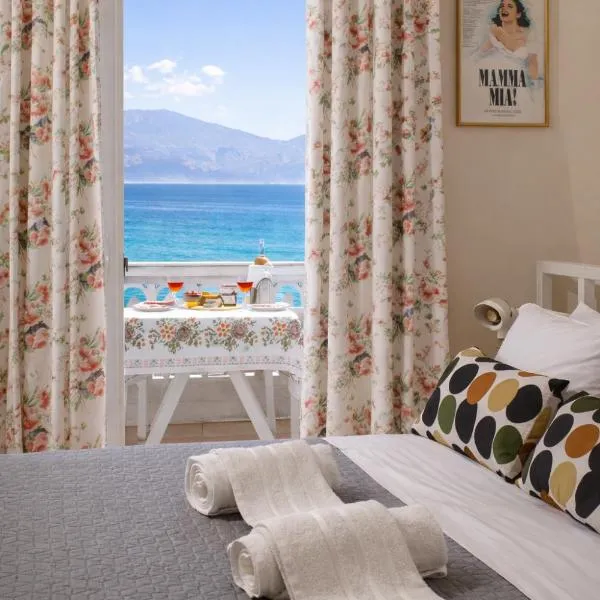 Moukas Seaside Apartments Romantico, hotel din Selianitika