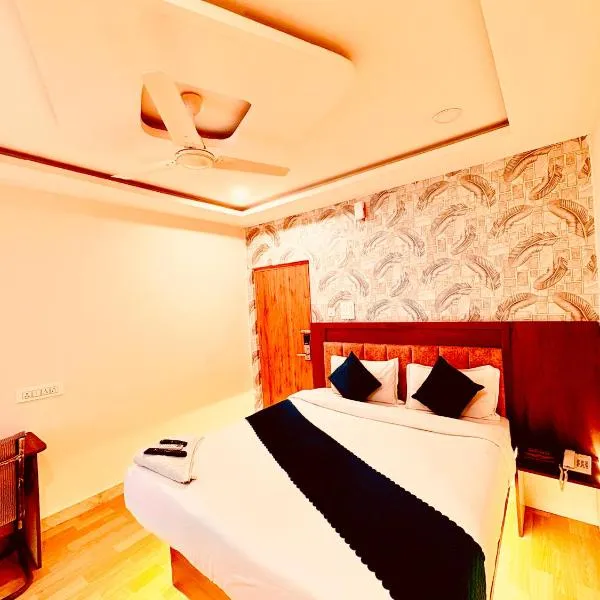 Hotel Eagle Grand Airport Zone、シャムシャバードのホテル