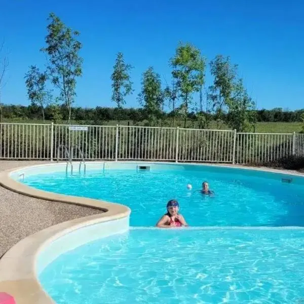 Le Pluvier des Fougères, hotel v destinaci Villegusien Le Lac
