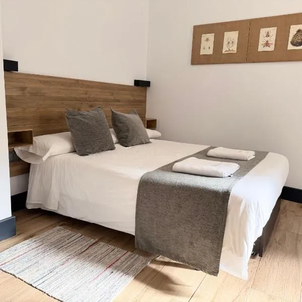 Balhondo Open Village, hotel i Puebla de Alcocer