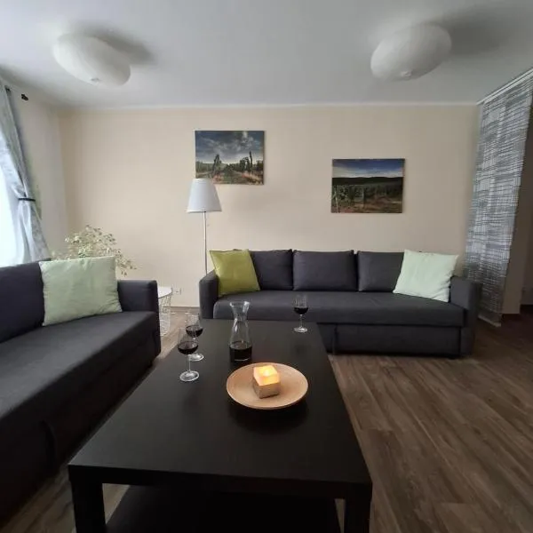 Apartmány pod Divadlem, Hotel in Znojmo