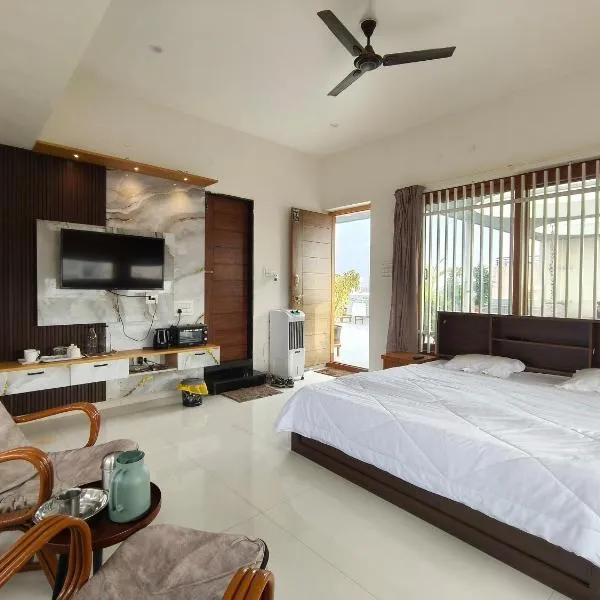 Aavasan home stay, viešbutis mieste Davangerė