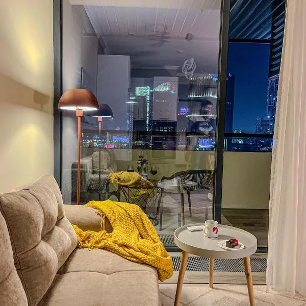 Apartments Akash - Cozy Tashkent City View, hotel di Tashkent