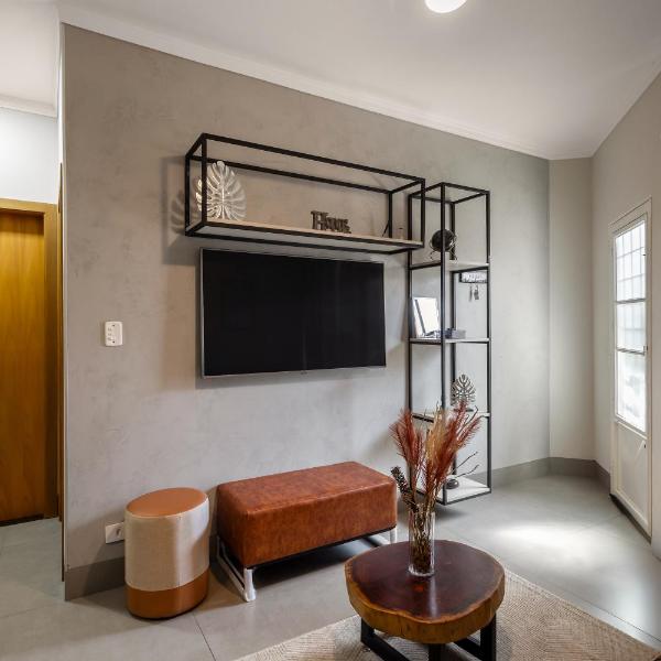 Casa completa 2 Quartos, garagem privativa e Self check-in -Ideal para famílias, casais e profissionais em trabalho remoto - Foto 5