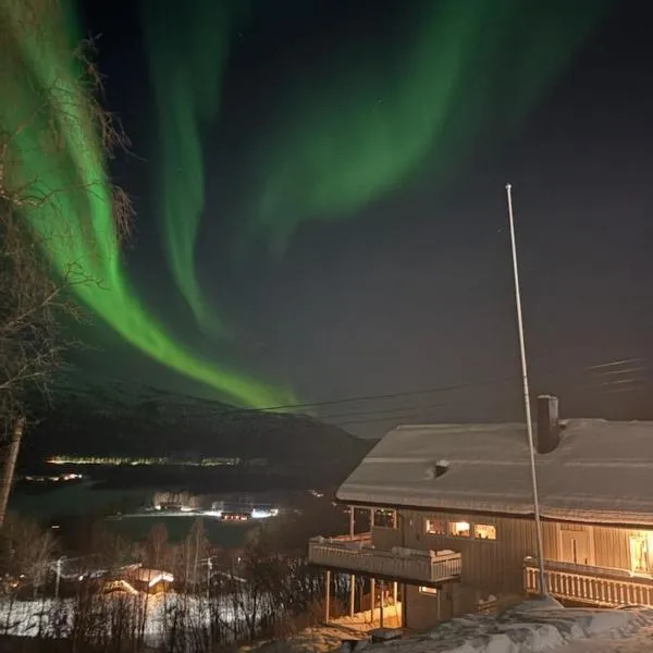 Central apartment in Takelvlia!, hotel u gradu 'Moen'