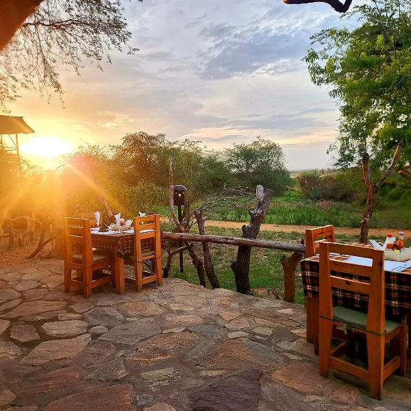 Hornbill Bush Lodge, מלון בPakwach East