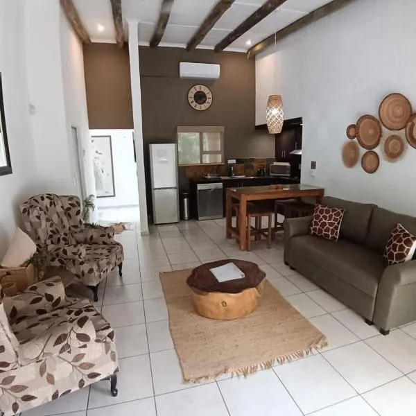 Marloth Cottage, hotell i Marloth Park