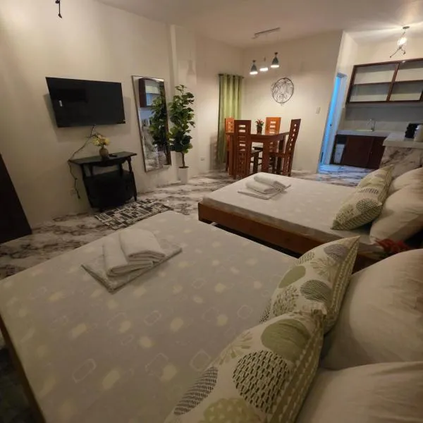 ASHBURN'S TRANSIENT Urbiztondo San Juan La Union, PAY PARKING, SELF SERVICE, SELF CHECK-IN, hotel din San Juan