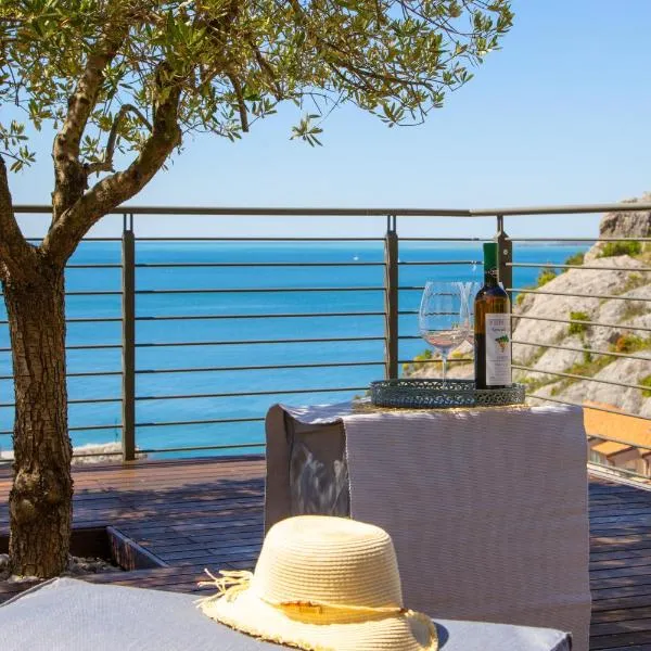 Portopiccolo Apartments Deluxe โรงแรมในซิสเตียนา
