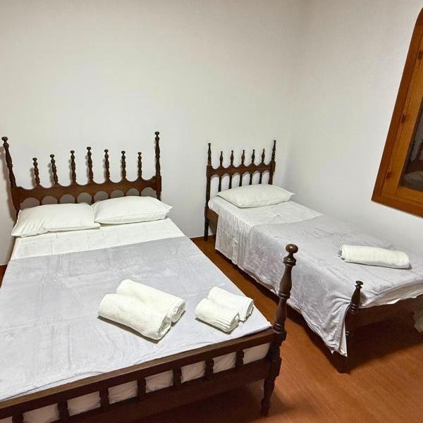 Quarto 02 - 3 Pessoas - Conforto e Localização