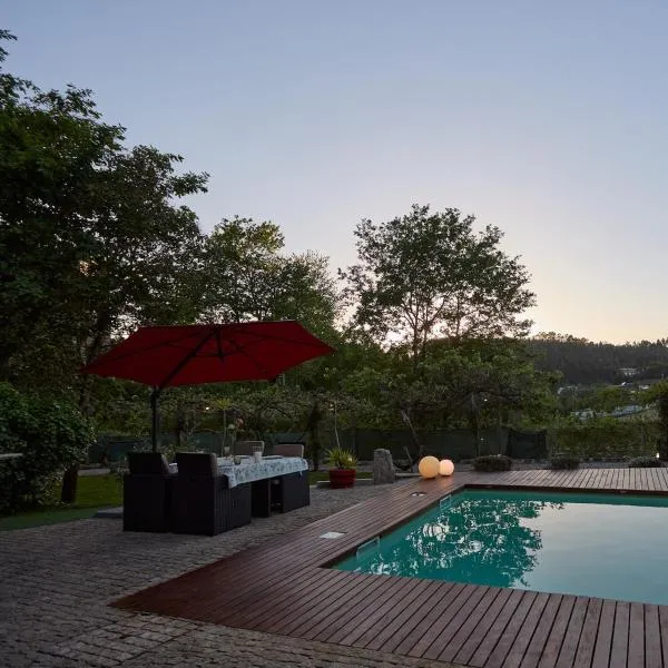 Ribeiro Country Villa com Piscina a 30 min do Porto, hotel v mestu Rebordosa