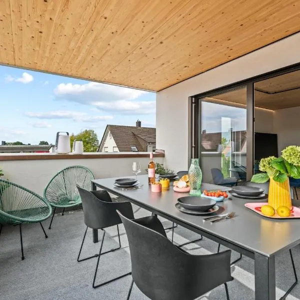Studio 05 - Penthouse für bis zu 6 Personen mit Terrasse I Klima I Parkplatz I WLAN I Babyausstattung, Hotel in Friedrichshafen